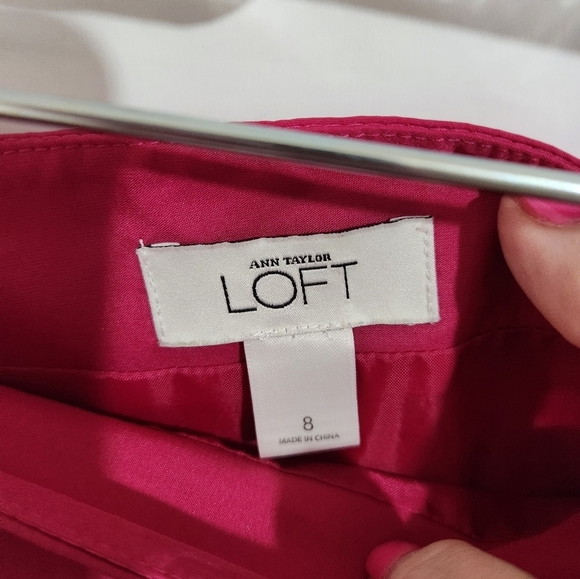 Ann Taylor Loft mini skirt, size 8. NWOT - Picture 2 of 6